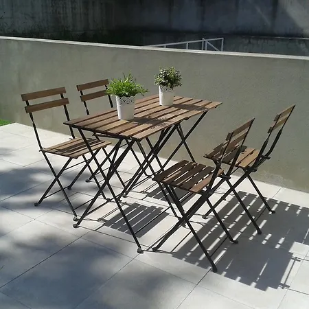 Urban Apartment *