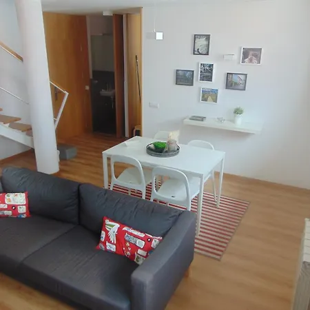 Urban Apartment *